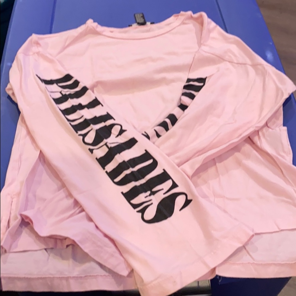 Hi Lo long sleeve shirt pink. It says palisades